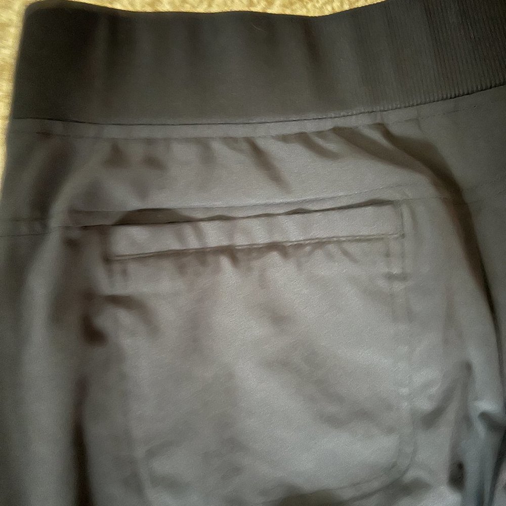 Athleta Midtown Ankle Pant Black Lightweight Travel Size 8 - Picture 5 of 9
